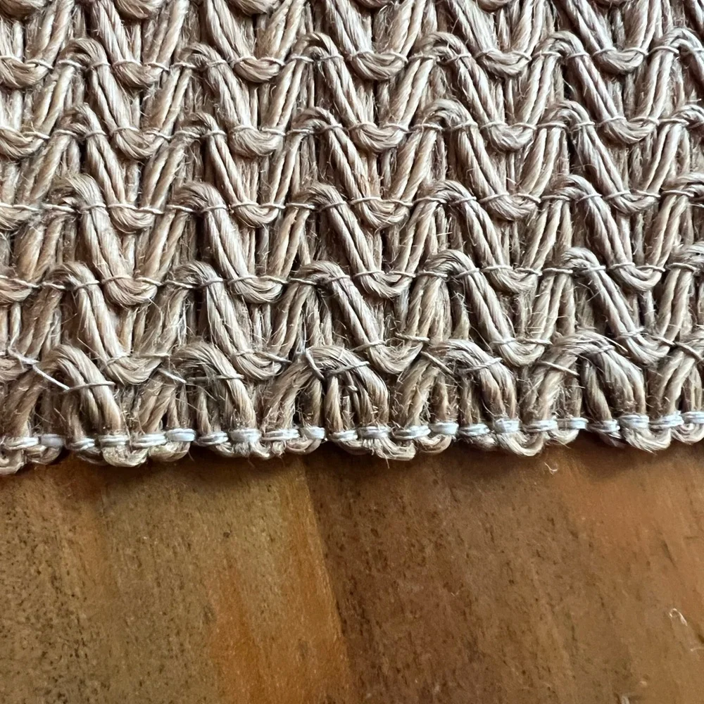 - Vintage 70’s Wide Woven Belt! EUC!